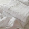 100% cotton plain white bath towel with border
