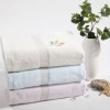 100%cotton yarn dyed embroidery plain bath towel