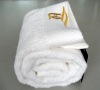 32s/2, Hotel bath towel
