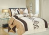 7Pcs Embroideried Comforter Set/Bedding Set