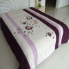 Appliqued comforter bedding set