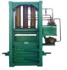 Hydraulic cotton baler