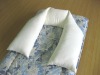 Japnese Support the upper body with long pillow
