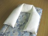 Japnese Support the upper body with long pillow