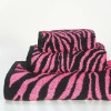 embroidered 100% cotton bath towel