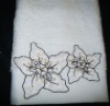 white bath towel attach flower embroidery