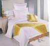 white hotel bedding set